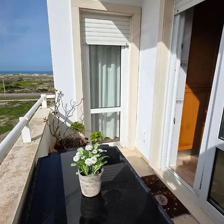 Maia Surf House - Baleal * Ferrel (Leiria)