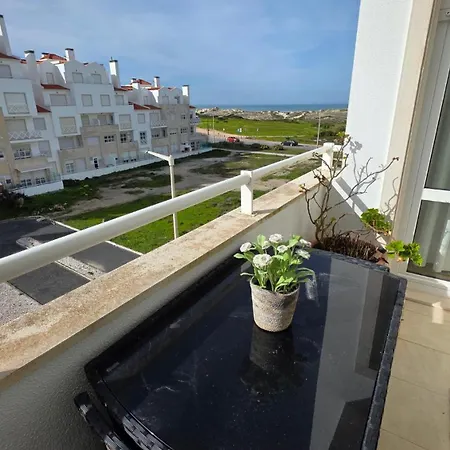 Maia Surf House - Baleal * Ferrel