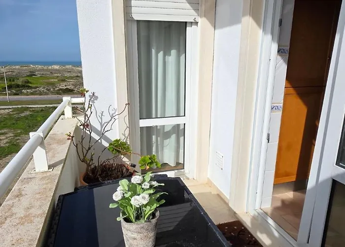 Maia Surf House - Al * Ferrel (Leiria)