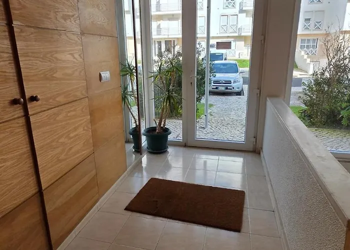 Maia Surf House - Al Apartmán Ferrel (Leiria)