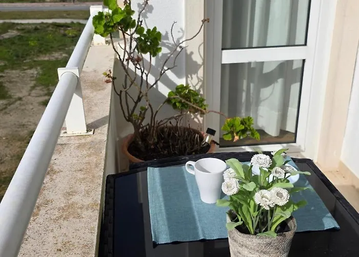 Maia Surf House - Al Apartmán *